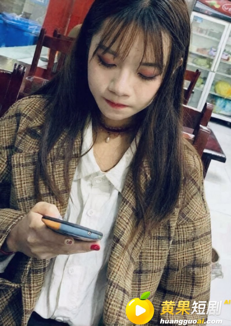 抖音网红艺小天冲鸭 遭前任实锤离异带娃 聊骚癖好变态 私密视频流出 塌房现场