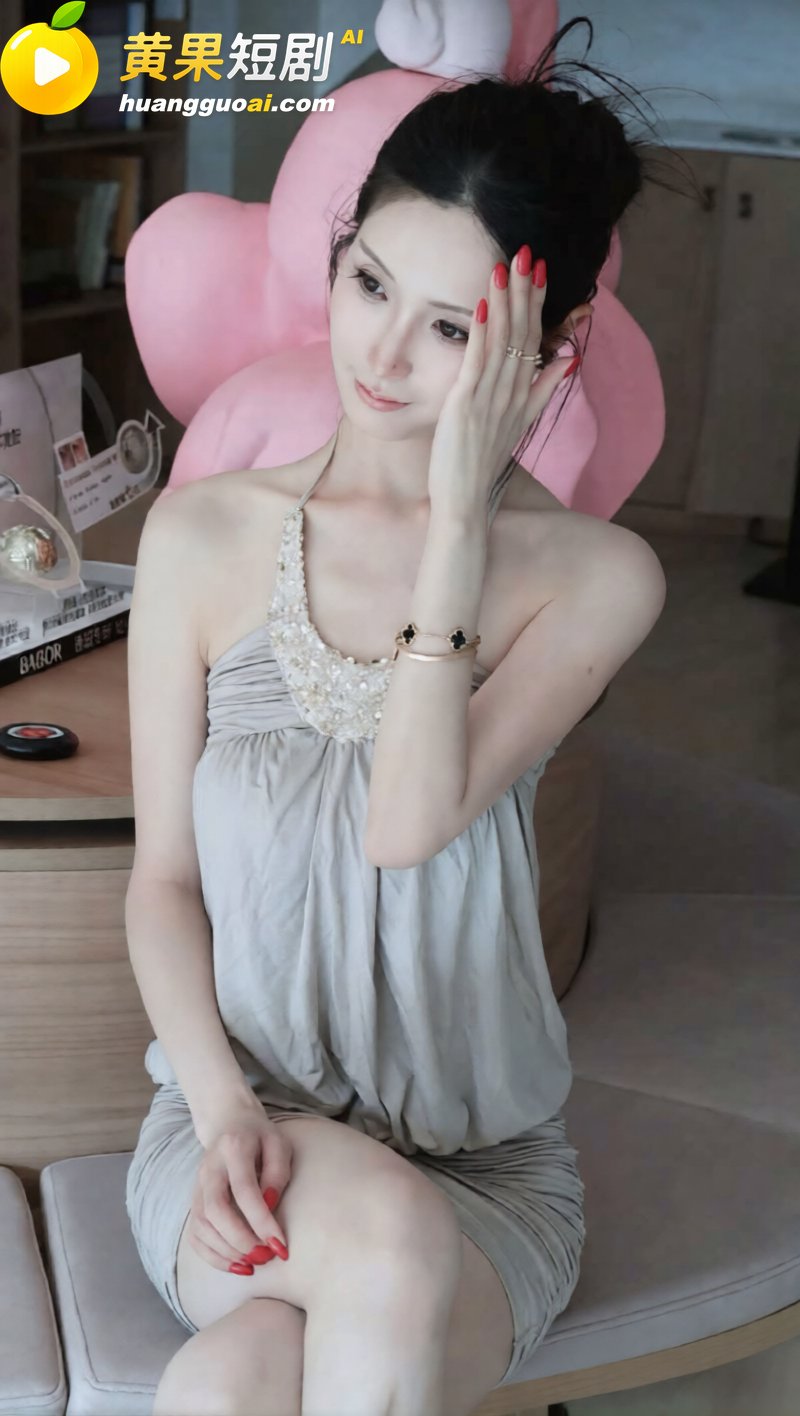 山西太原税务局赵梓淇 隐婚出轨骗财骗色 逆天父母打人威胁杀全家 实锤曝光