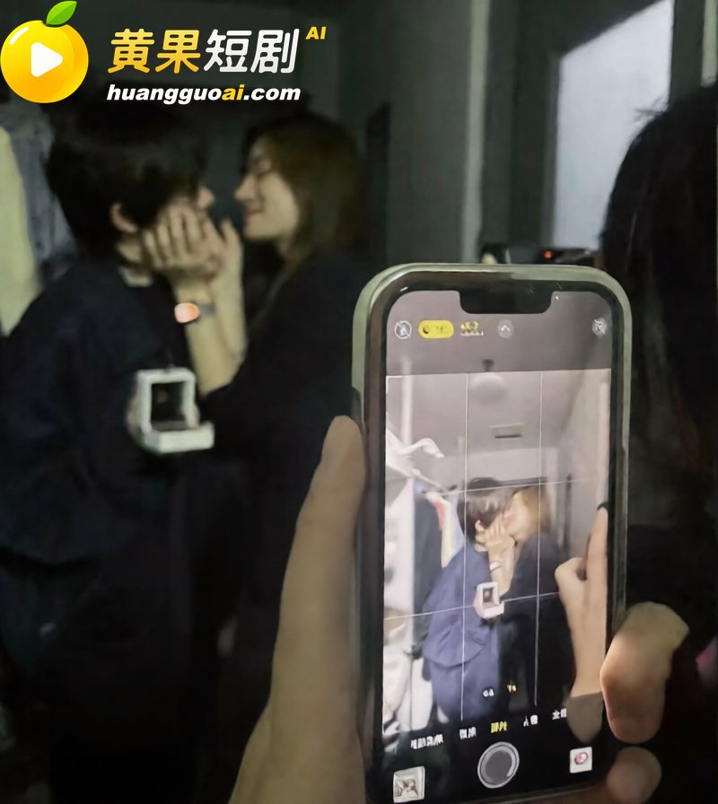 中传23级新闻徐某 钓鱼44万粉网红 遭前女友实锤出轨视频 暴力洗白成SM