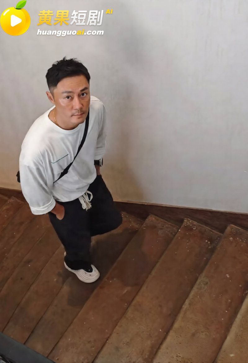 歌手朴树出轨演员王子文 两人酒店偷情视频流出 五角恋丑闻已实锤