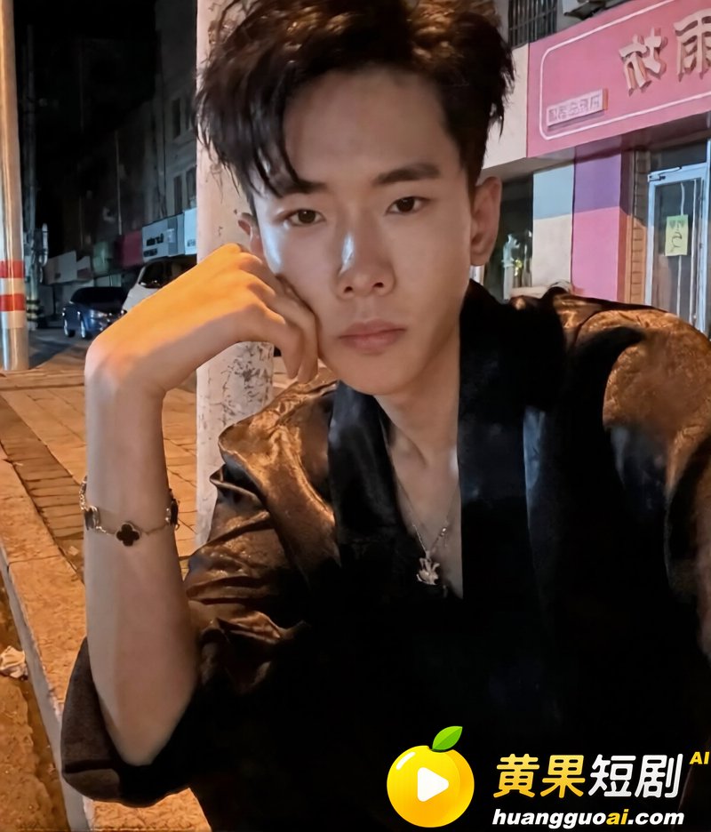 抖音12万粉女网红徐芊忆 被男友曝光出轨视频 卖劣质货圈钱 还家暴男友于景安