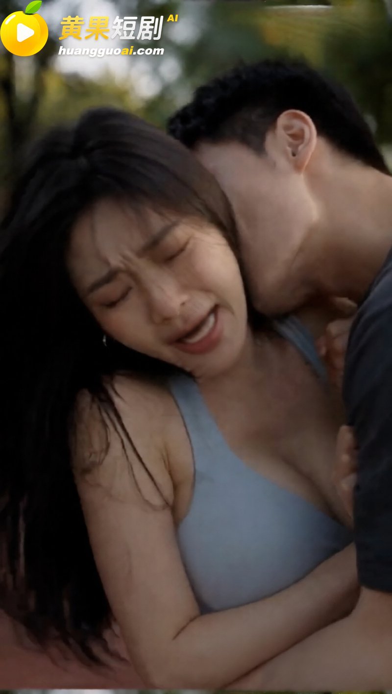 AI短剧《女友帮我操闺蜜》 第二集 英雄救美后闺蜜深夜钻被窝狂吸深喉