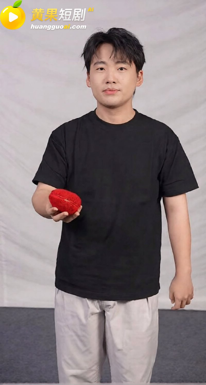 德云少班主 郭麒麟 与蒋依依恋情曝光 街头醉吻不雅视频流出 老郭有希望抱孙子