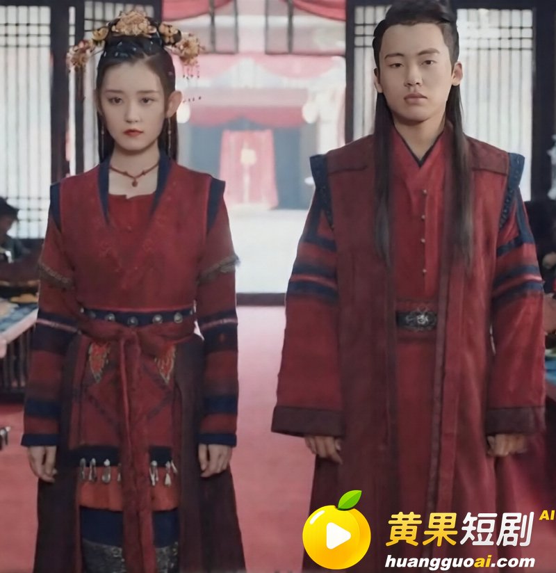 德云少班主 郭麒麟 与蒋依依恋情曝光 街头醉吻不雅视频流出 老郭有希望抱孙子