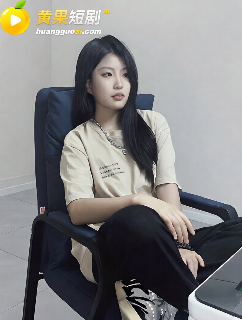 湖北宜昌反差婊 吴莉颖 性爱合集 女仆装搭配渔网袜诱惑满满 逼脸同框骑乘高潮不断