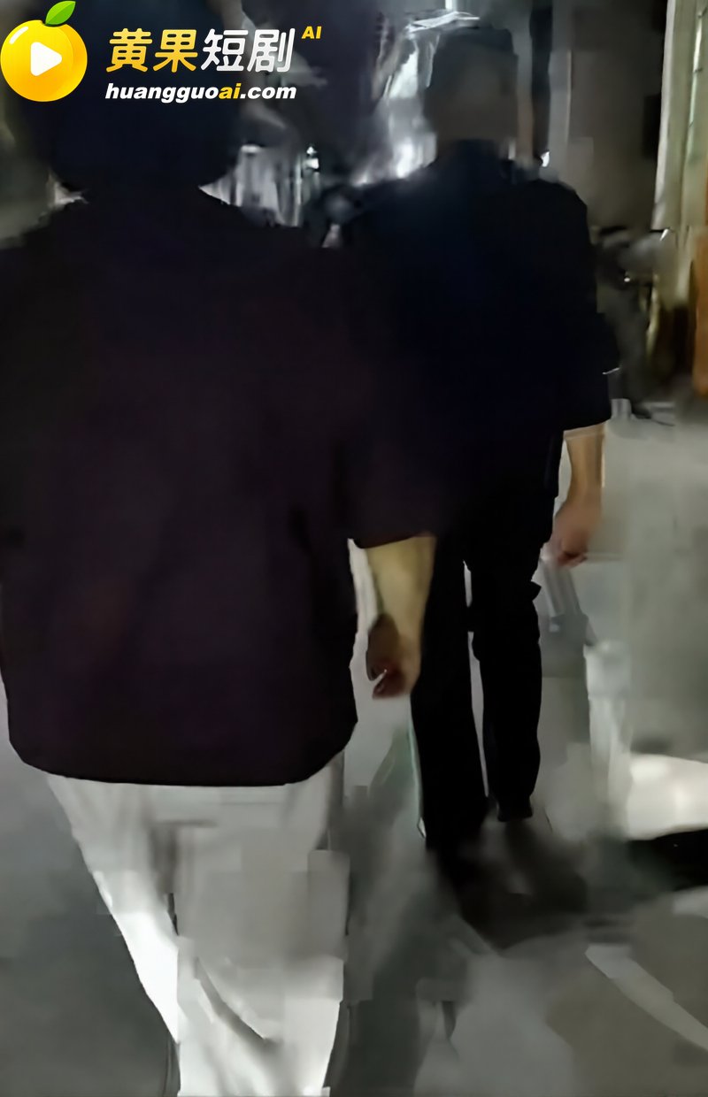 潮州爆出惊天大瓜母女同侍一男 原配得知荒唐真相崩溃 深夜光膀子杀上门开撕