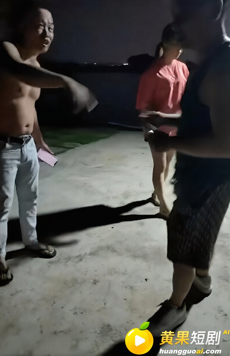 潮州爆出惊天大瓜母女同侍一男 原配得知荒唐真相崩溃 深夜光膀子杀上门开撕