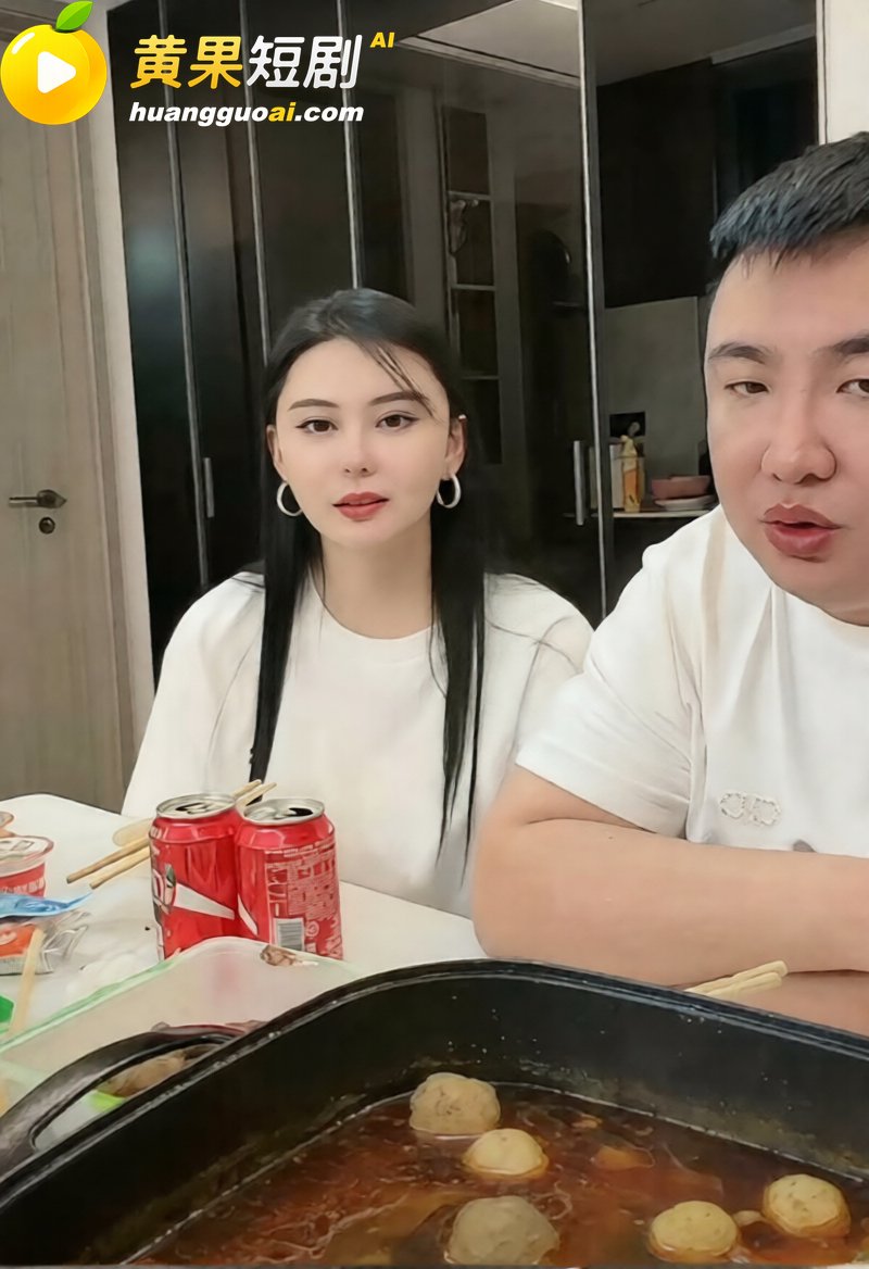 快手网红 雨化田 被刘二狗爆料睡女徒弟 离婚冷静期没过 又曝田嫂出轨切片