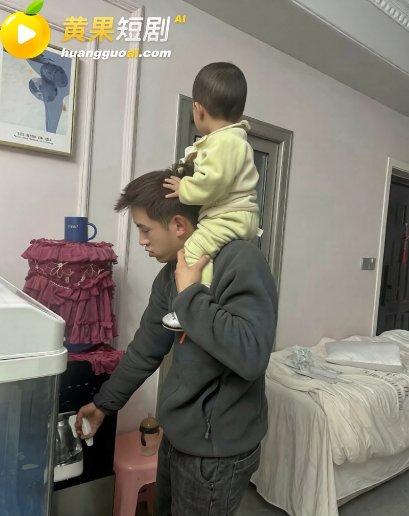 云南砚山小网红 小施姐 恋爱期间出轨多人 爆料 5块2就主动献穴 塌房
