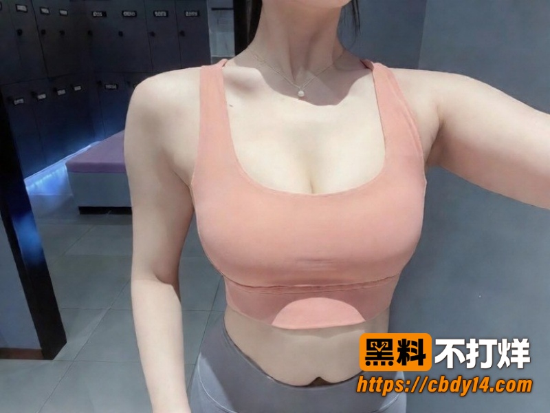 情感主播朝阳 被白馨予实名曝光 花170万送保时捷911反遭砸车威胁
