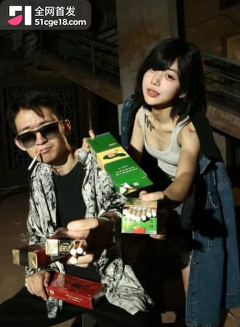 抖音百万网红 刘大炮 出轨奶露拖 抛弃糟糠之妻 酒店开房视频被公之于众