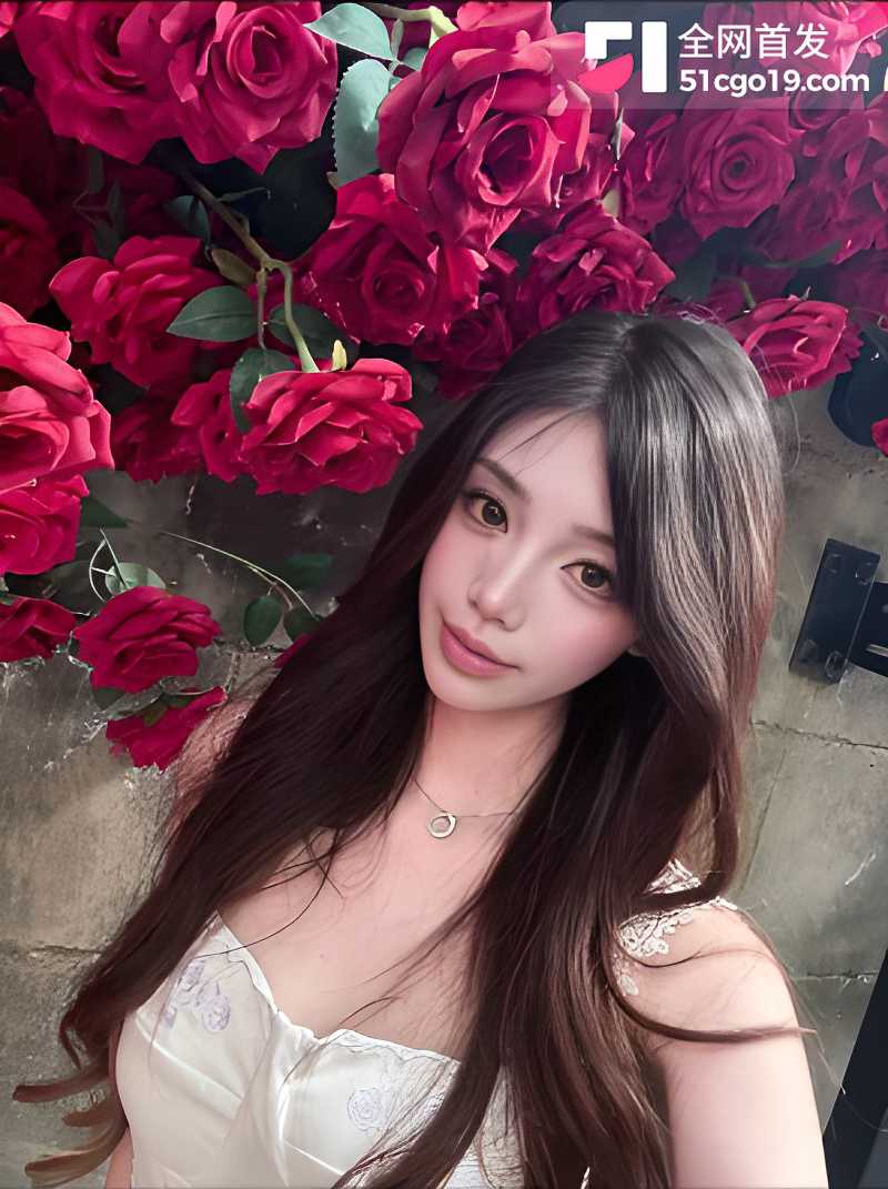 西安网红 want U 塌房大瓜 脚踏多船 哄骗金主大姐刷钱 女主揭穿骗局反遭直播间网友围攻辱骂